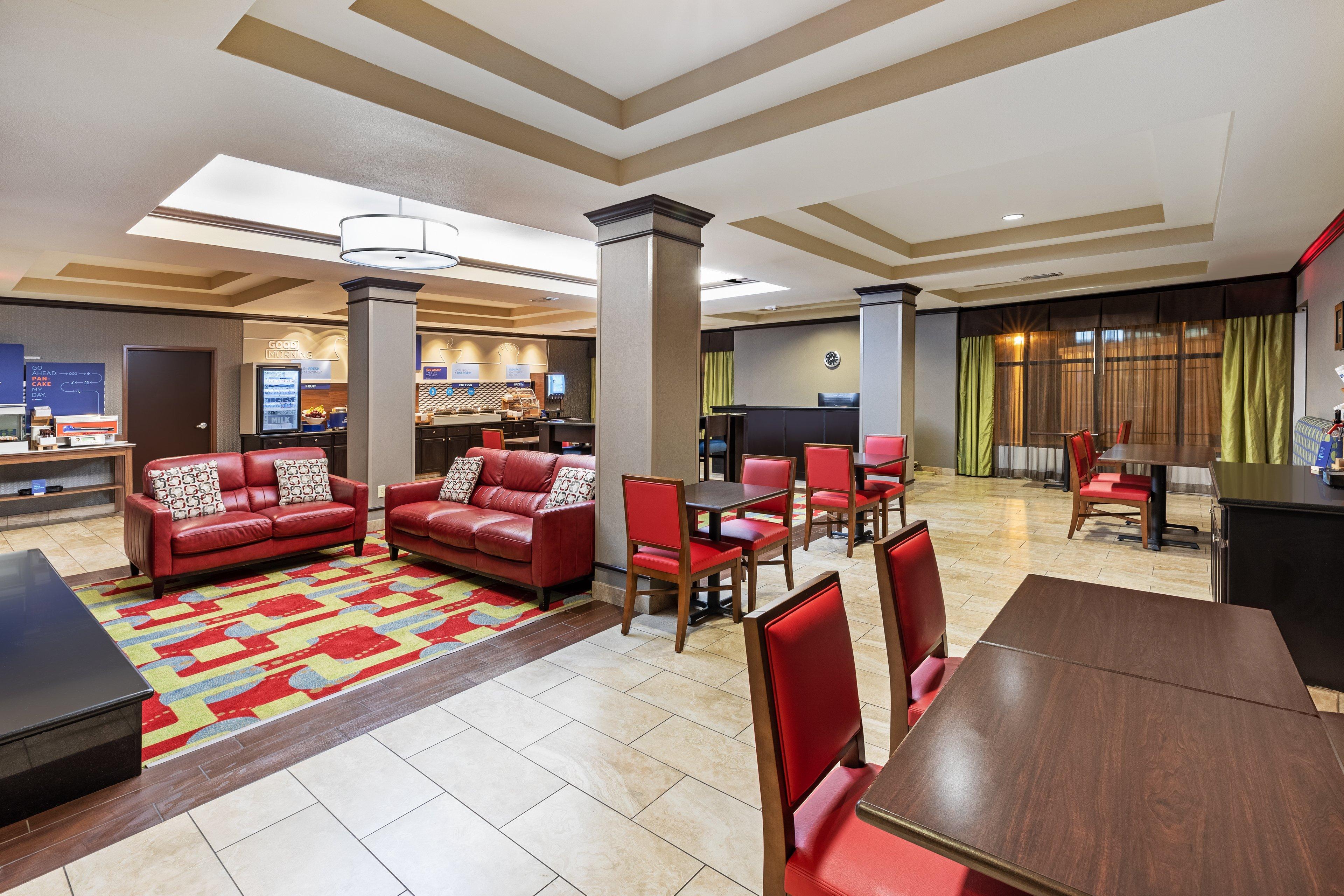 Holiday Inn Express Hotel & Suites Floresville By Ihg Esterno foto