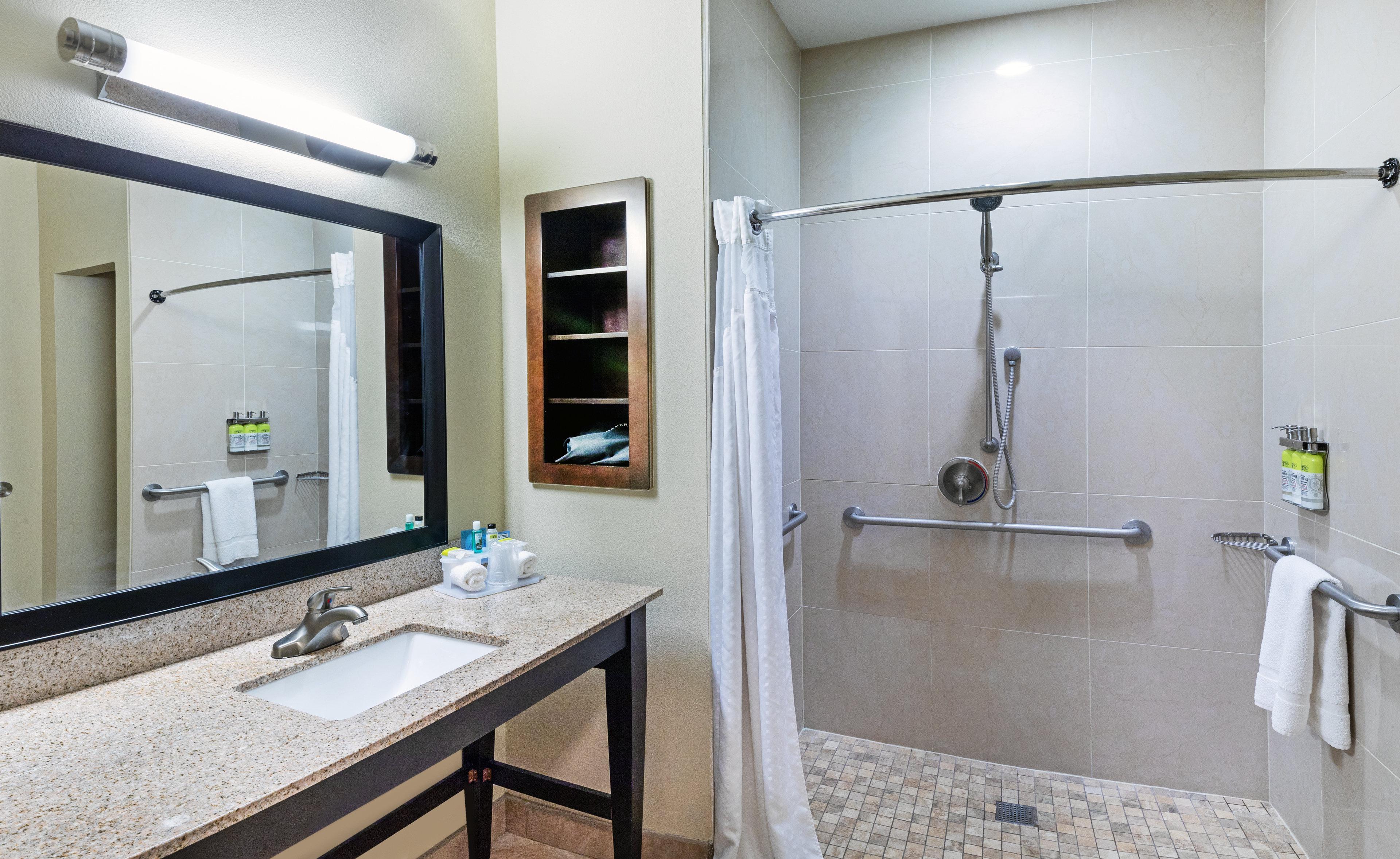 Holiday Inn Express Hotel & Suites Floresville By Ihg Esterno foto