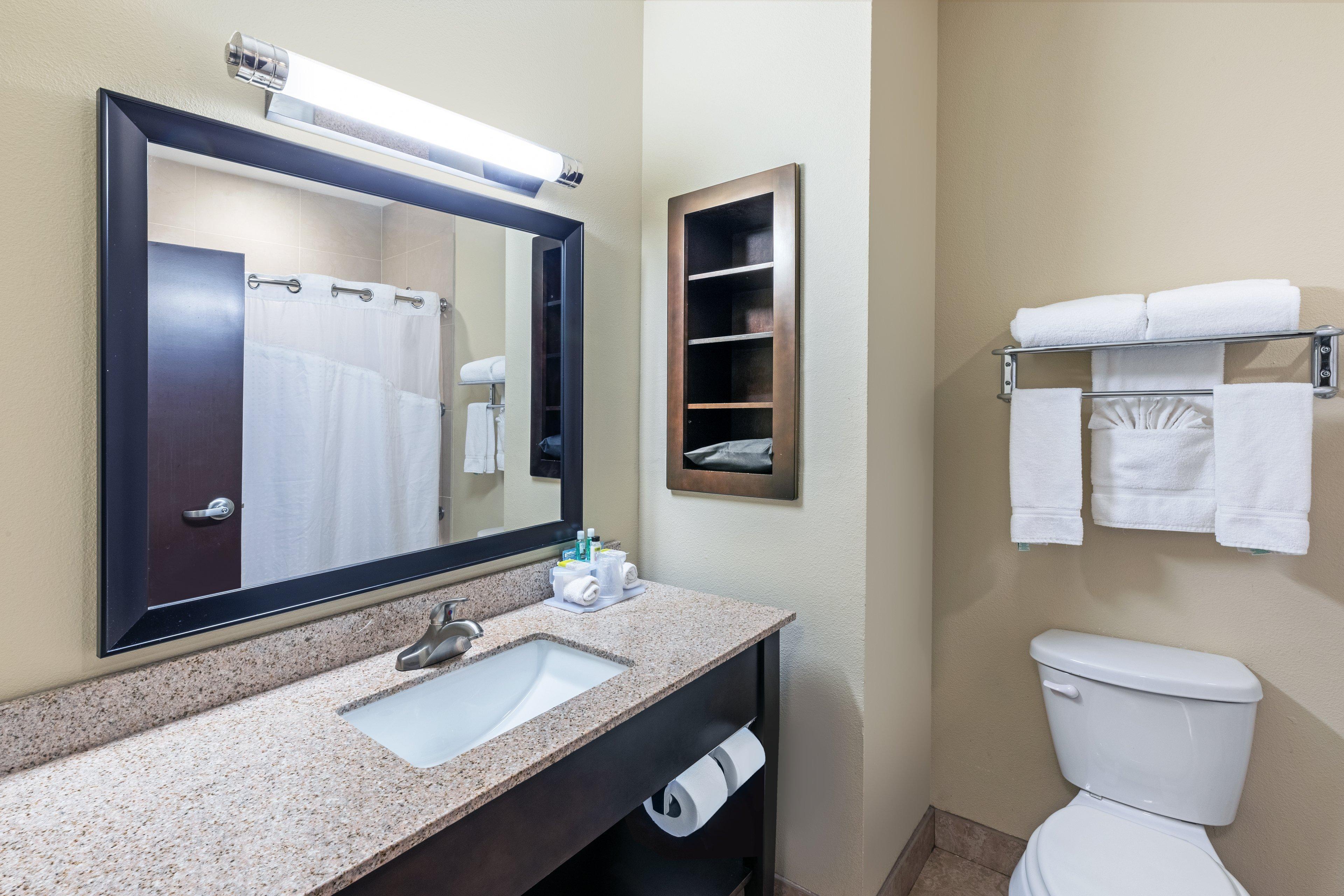 Holiday Inn Express Hotel & Suites Floresville By Ihg Esterno foto